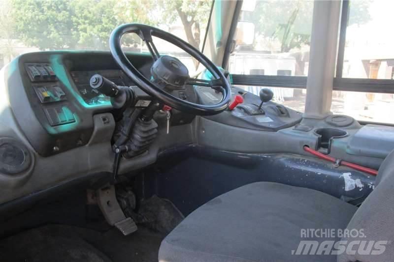 Bell B20D Kamioni cisterne