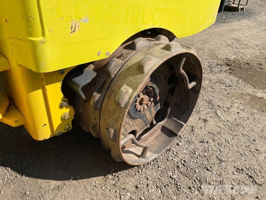 Bomag BMP 8500 Valjci sa duplim bubnjem