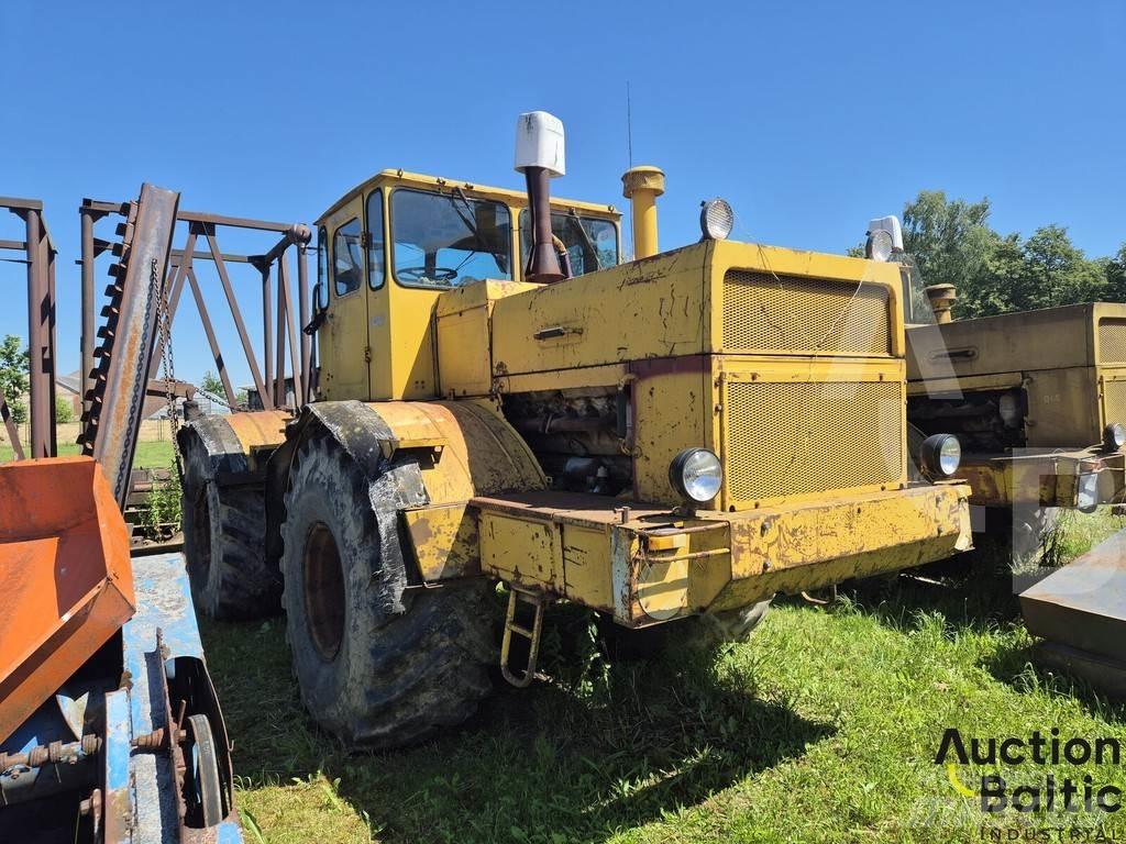 Kirovets K 701 Traktori