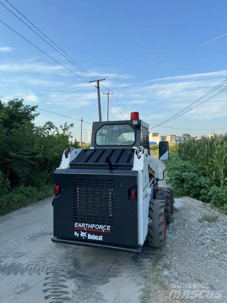Bobcat S16 Skid steer mini utovarivači