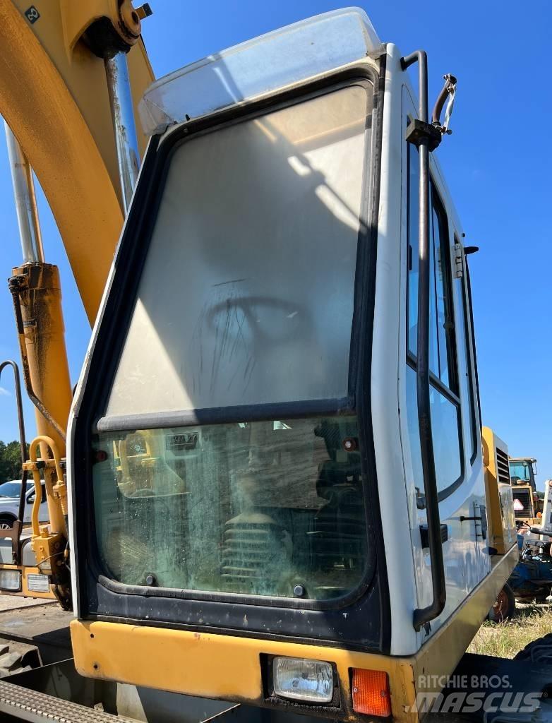 Liebherr A 904 Bageri točkaši