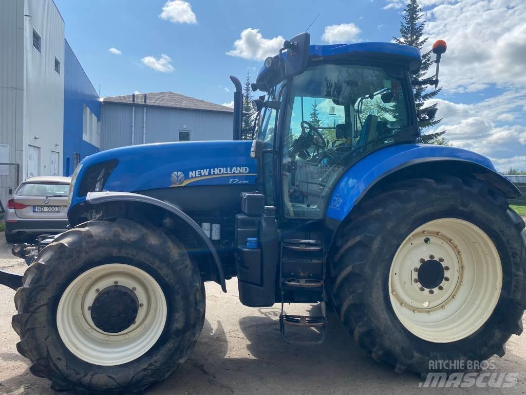 New Holland T 7.235 Traktori