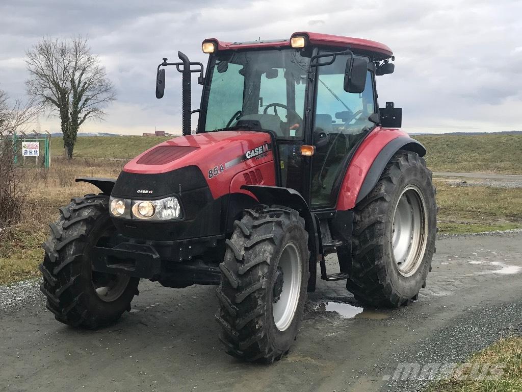 Case IH Farmall 85A Traktori