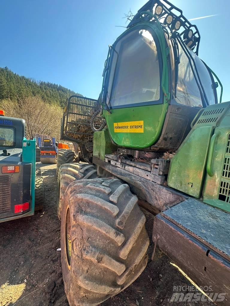 John Deere 810 E Forvarderi