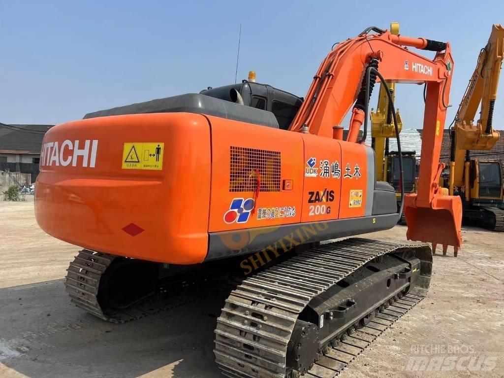 Hitachi ZX 210-3 G Bageri guseničari