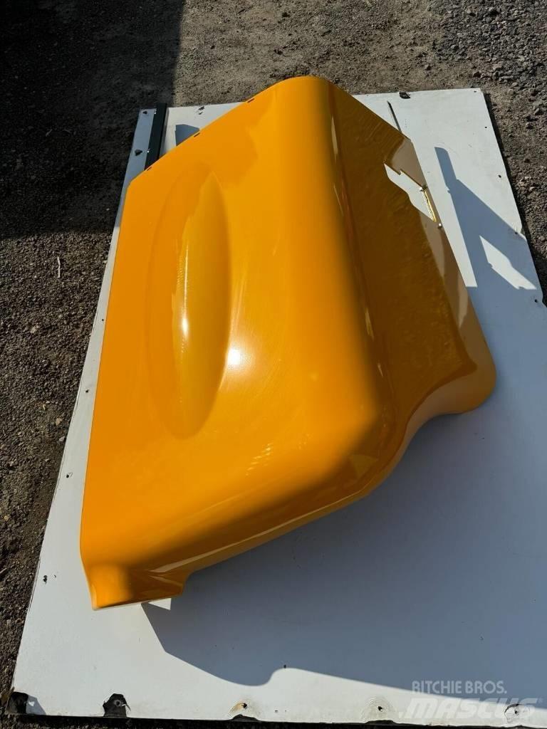JCB ENGINE COVER Šasija i vešenje