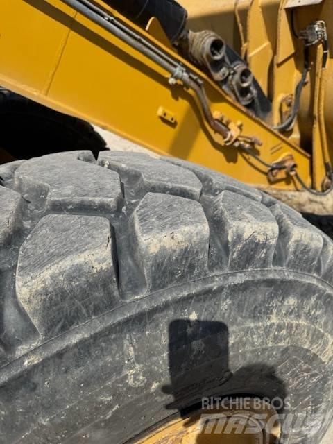 CAT 930 H Utovarivači na točkove