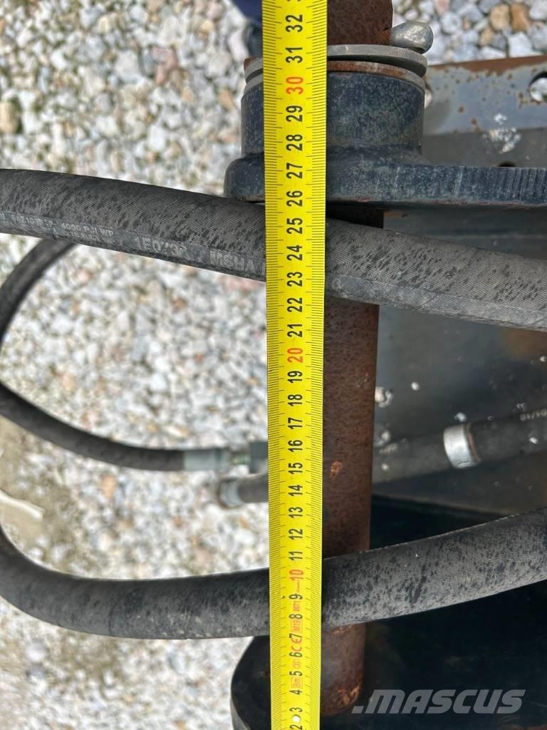 CAT cvp 40 New Valjci za građevinarstvo