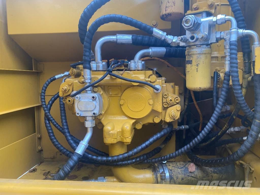 CAT 320 C L Bageri guseničari