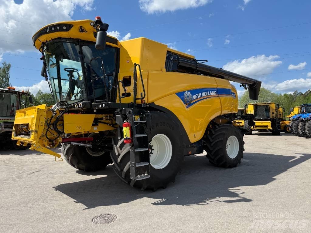 New Holland CX 8.90 Kombajni