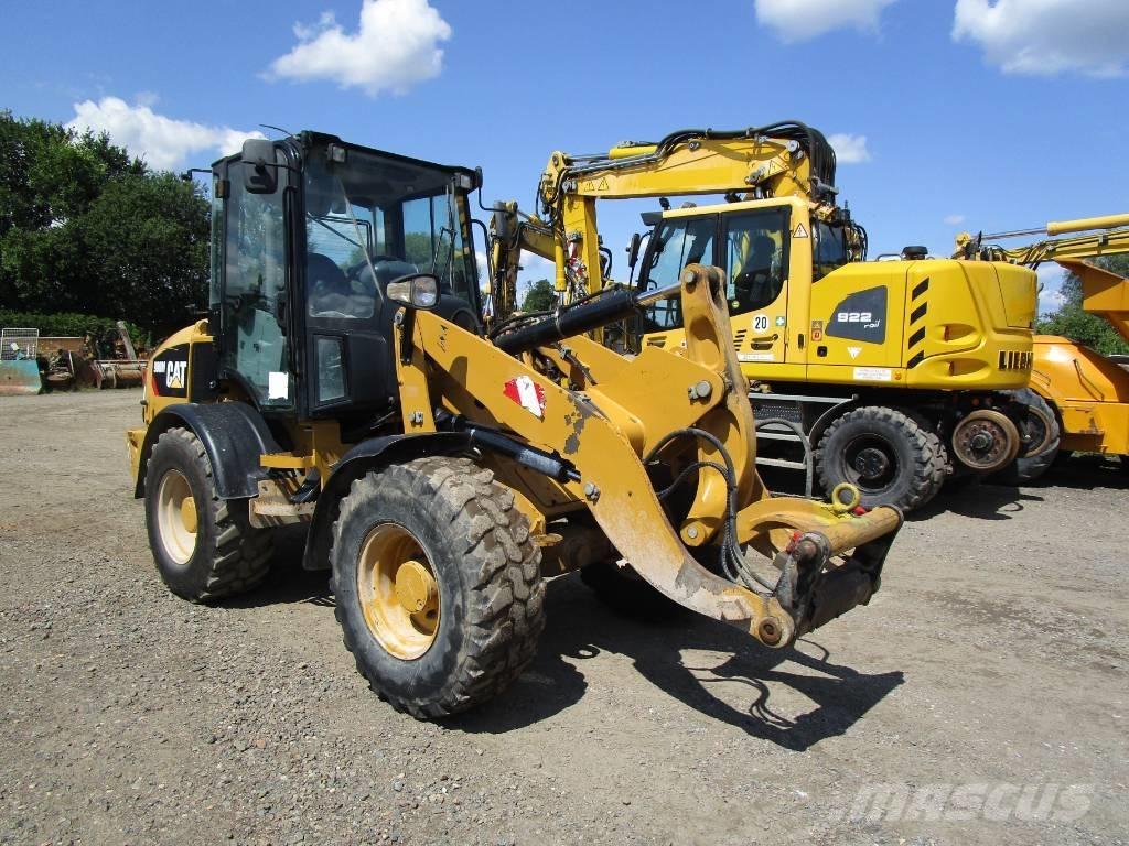 CAT 908 M Utovarivači na točkove