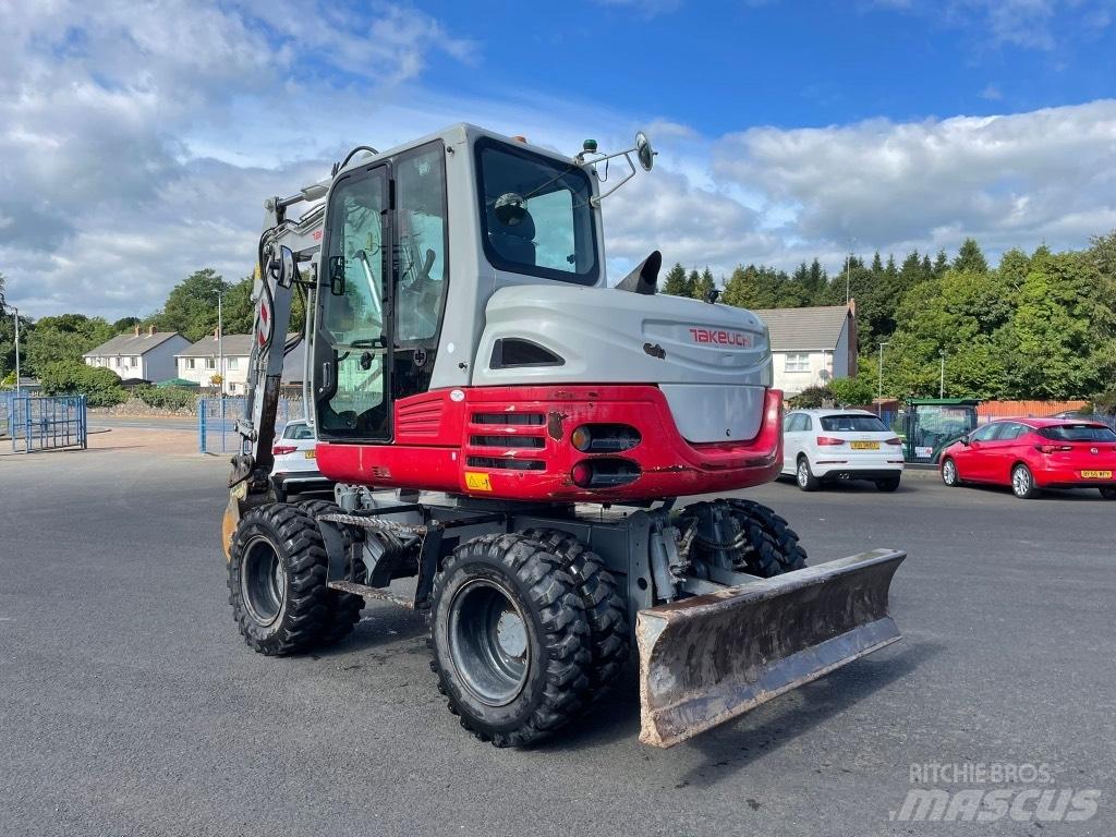 Takeuchi TB295W Bageri točkaši