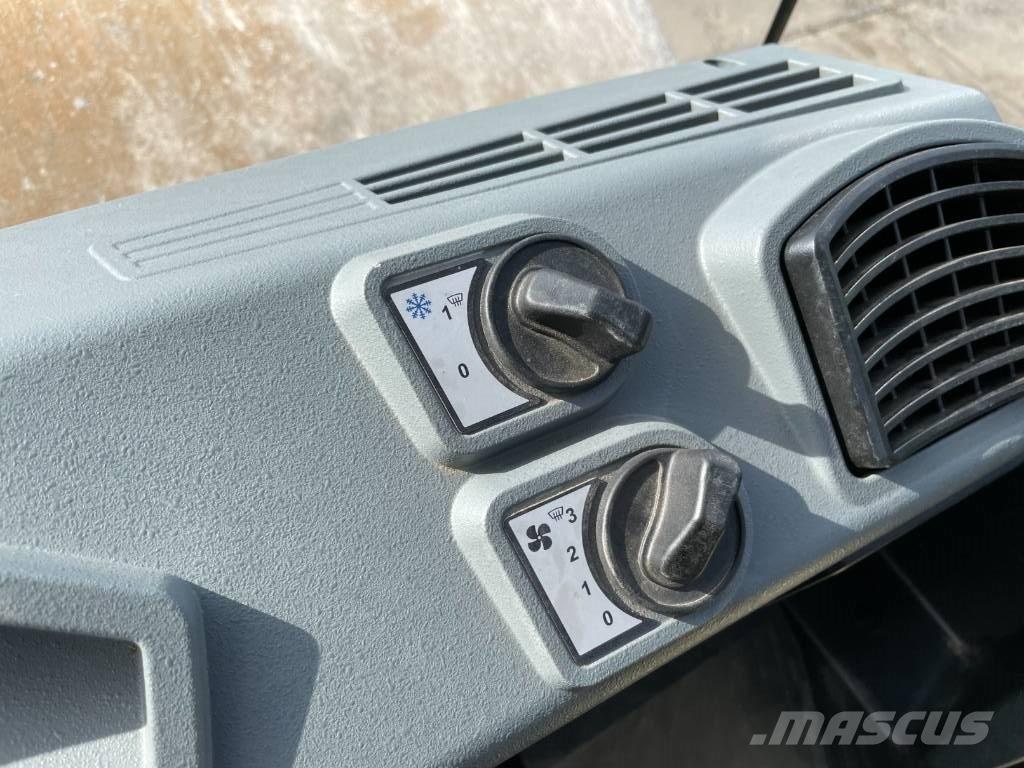 Bomag BW 213 D-5 Valjci sa jednim bubnjem