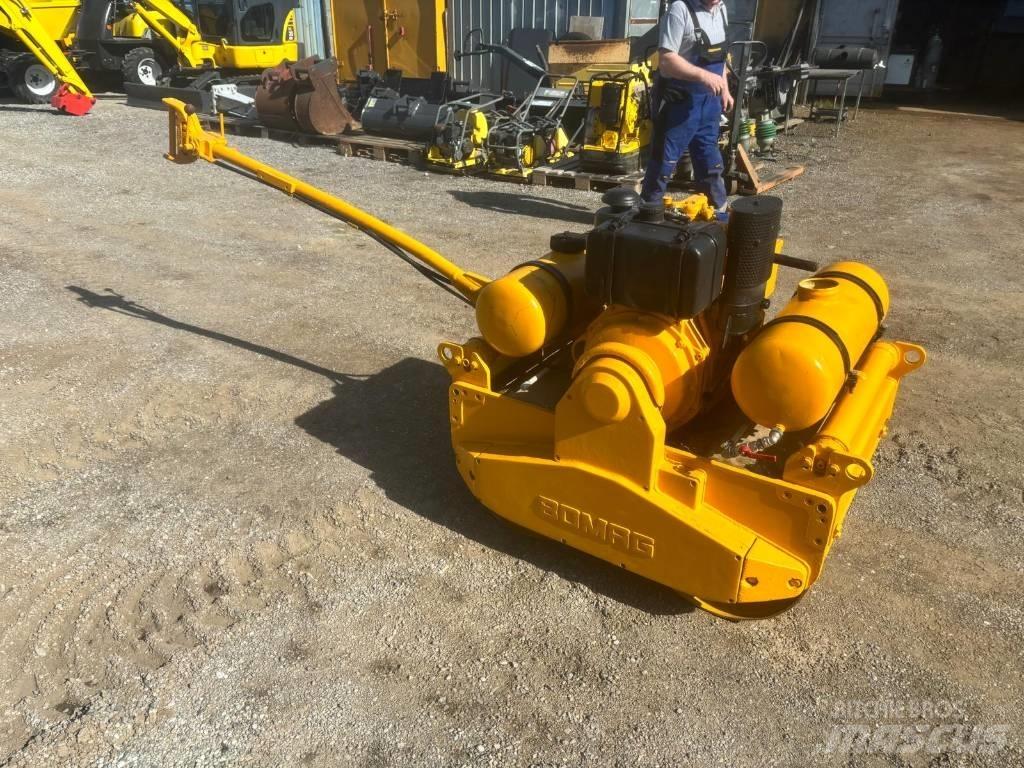 Bomag BW 75 S Valjci sa duplim bubnjem