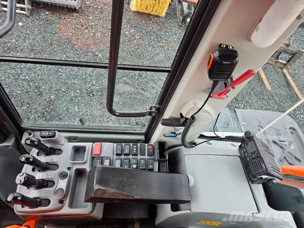 Hitachi ZW 180-6 Utovarivači na točkove
