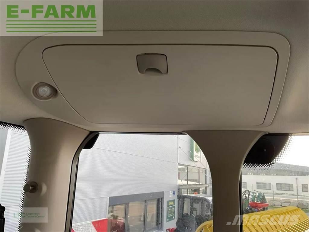 John Deere 6r 215 Traktori