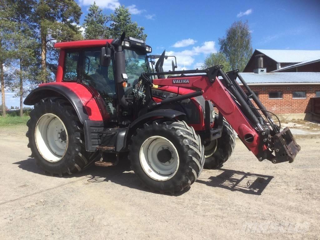 Valtra N 142 Direct Traktori