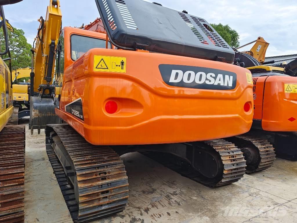Doosan DX225LC-9C Bageri guseničari