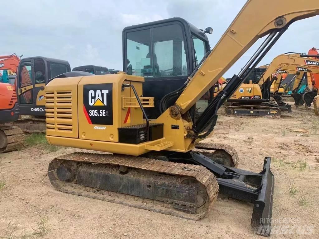 CAT  305.5 Bageri guseničari