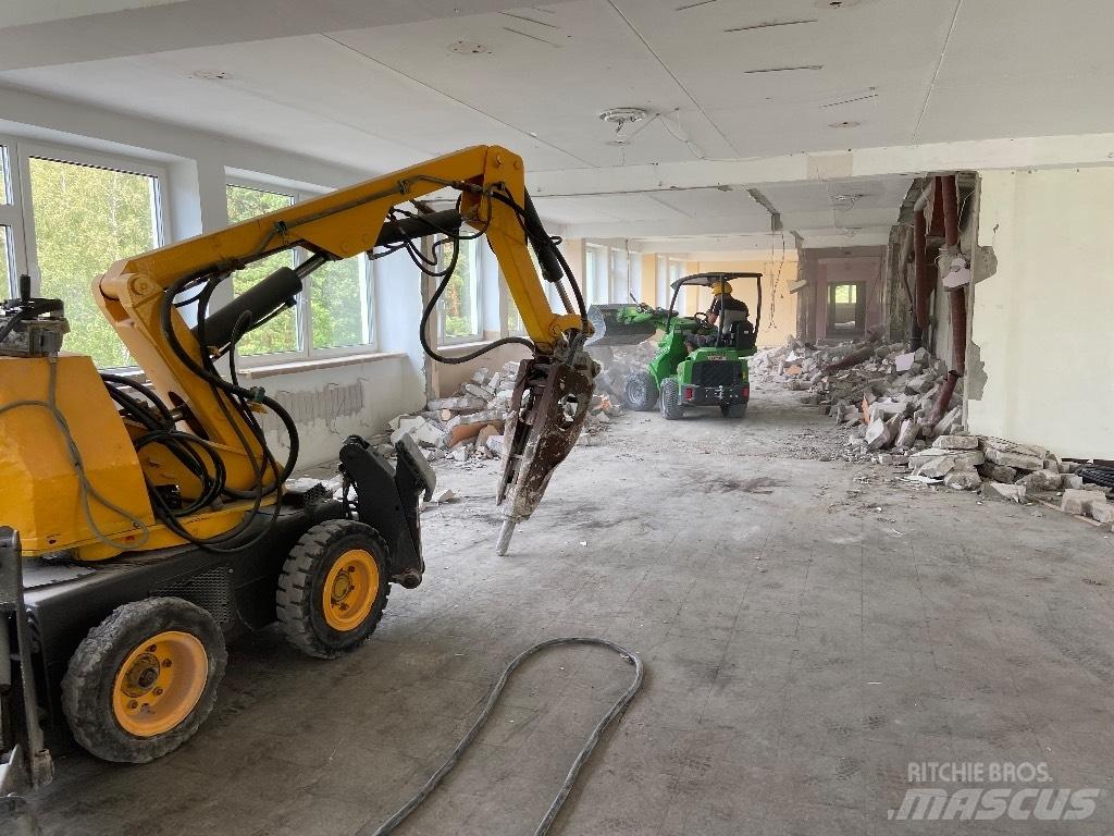 Brokk 250 Bageri za rušenje