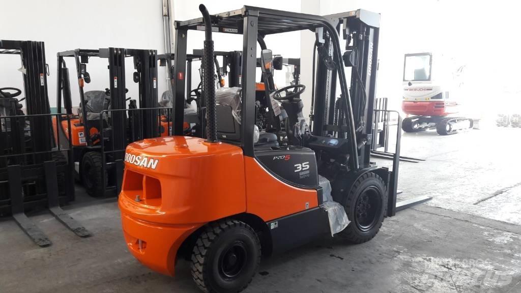 Doosan D35 C-5 Dizelski viljuškari