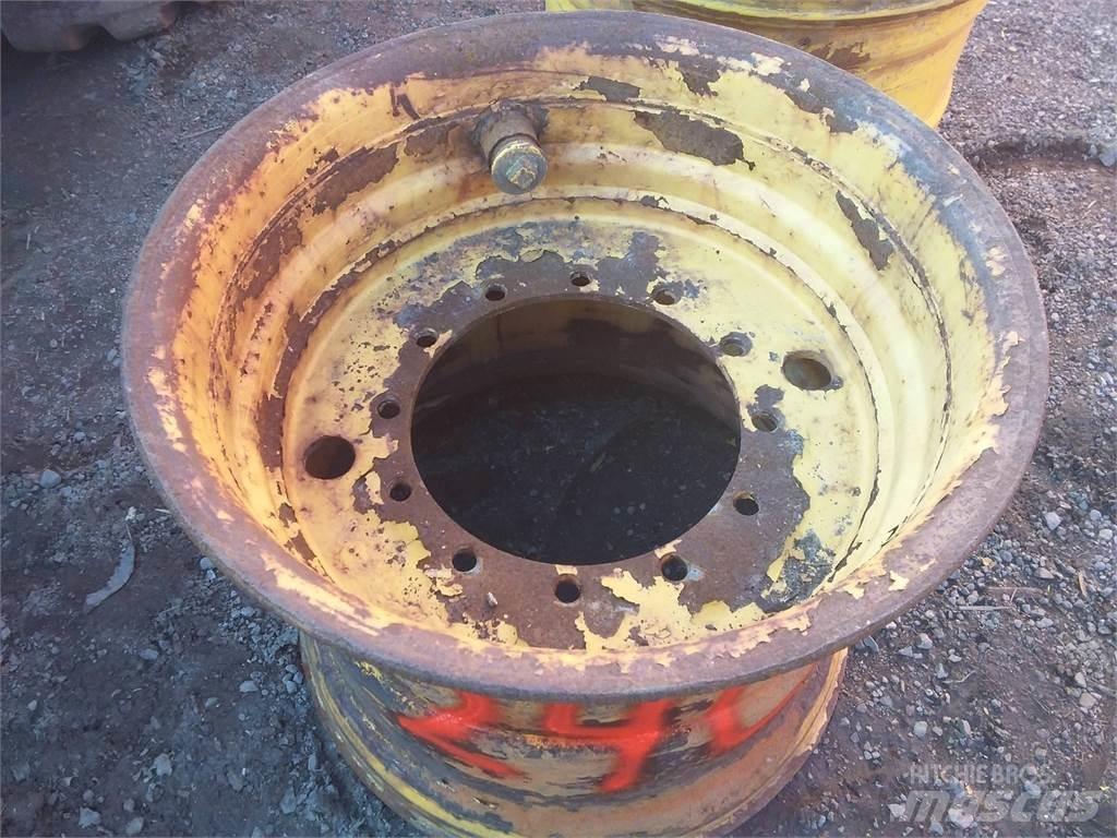 Rottne H20 24x30,5 Gume, točkovi i felne
