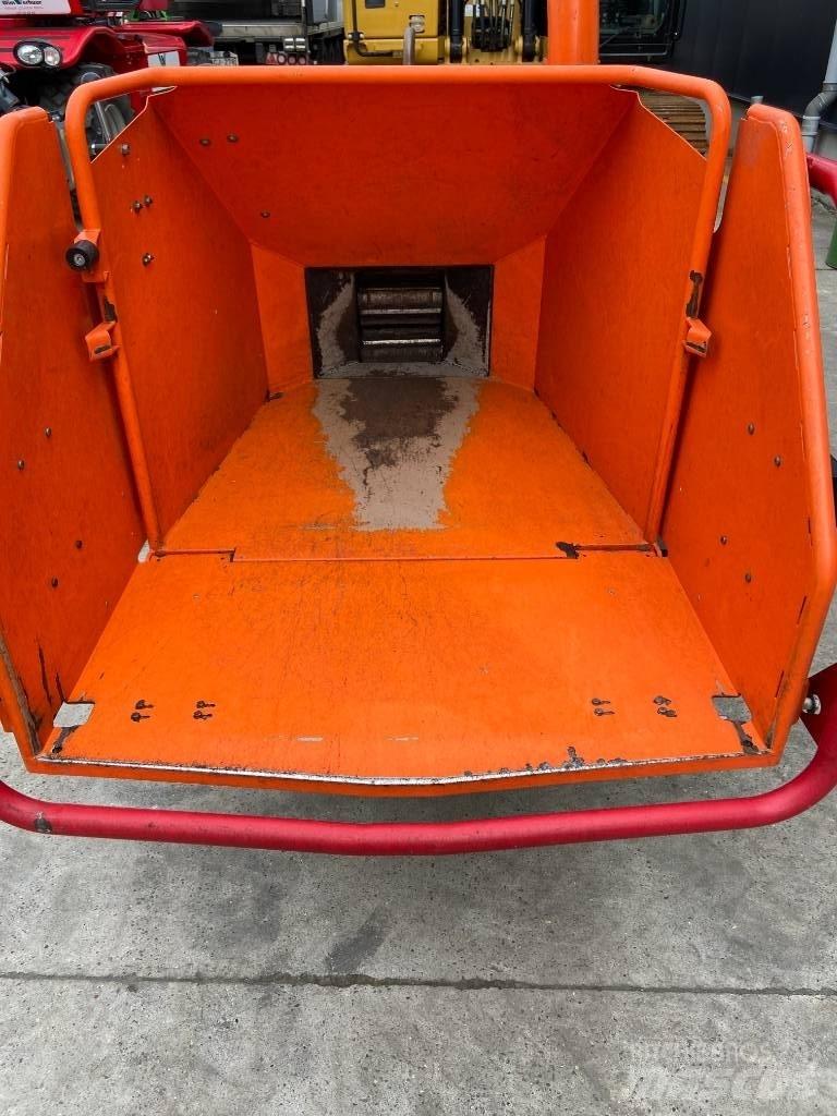 Timberwolf TW230/DHB Drobilice drva / čiperi