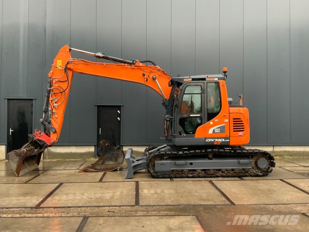 Doosan DX 140 LCR Bageri guseničari