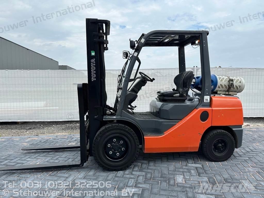 Toyota 02-8FGJF35 Plinski viljuškari