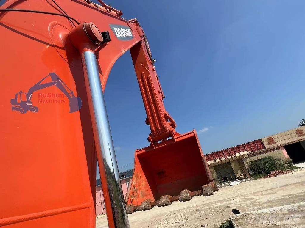 Doosan DH420 Bageri guseničari