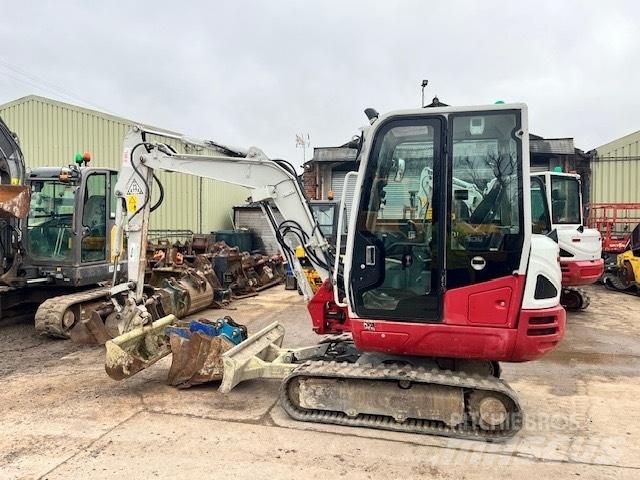 Takeuchi TB 230 Mini bageri < 7t