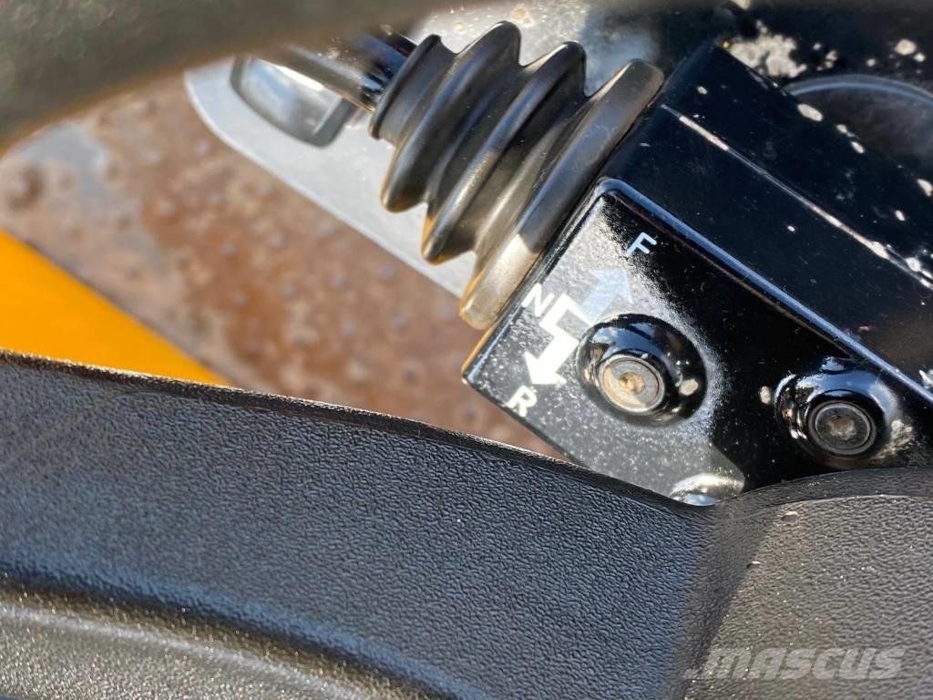 JCB 3 T-2 Damperi za gradilište