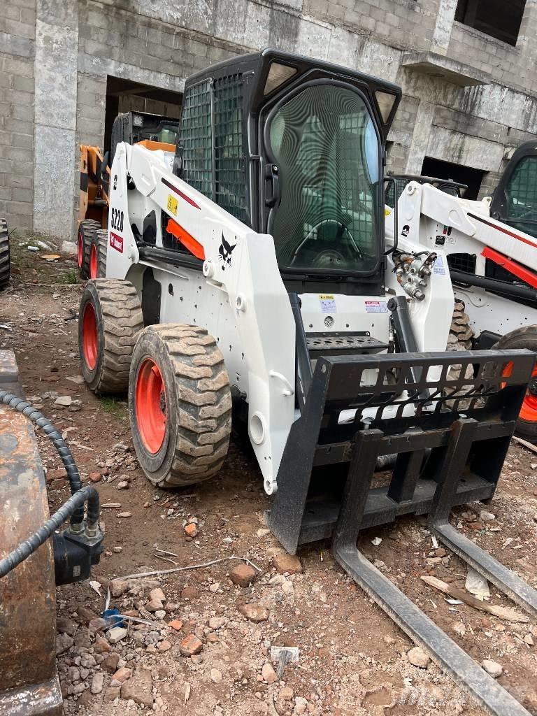 Bobcat S220 Skid steer mini utovarivači