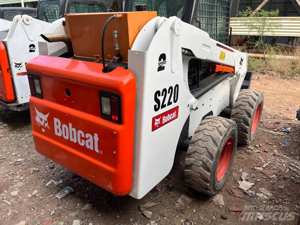 Bobcat S220 Skid steer mini utovarivači