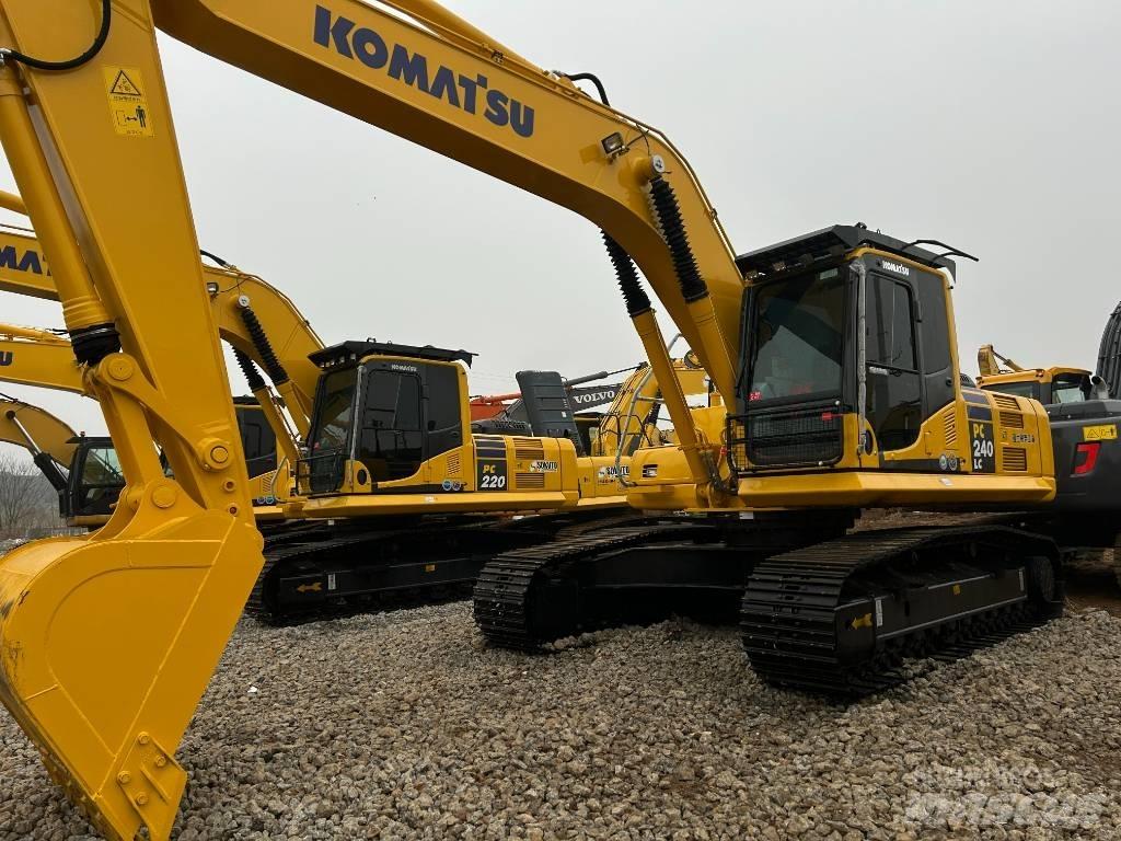 Komatsu 240-8 Bageri guseničari