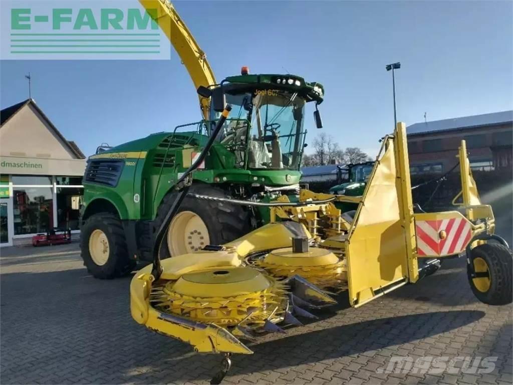 John Deere 9800 Mašine za stočnu hranu sa sopstvenim pogonom