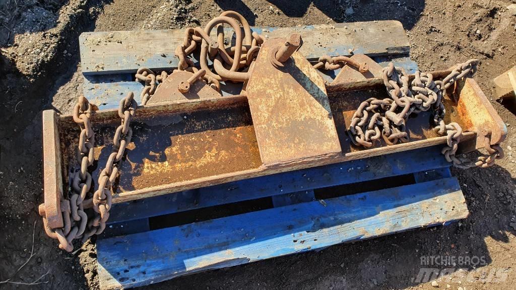  LIFTING  BRACKET Hidraulika