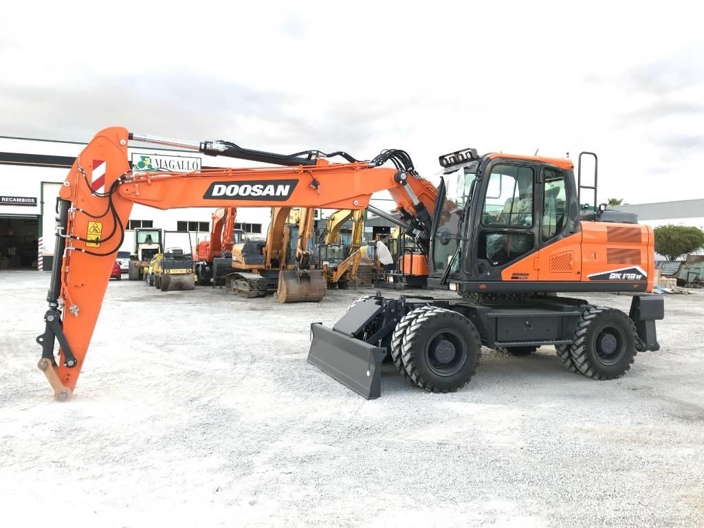 Develon DX 170 W-7 Bageri točkaši