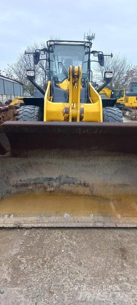 Komatsu WA 320 Utovarivači na točkove