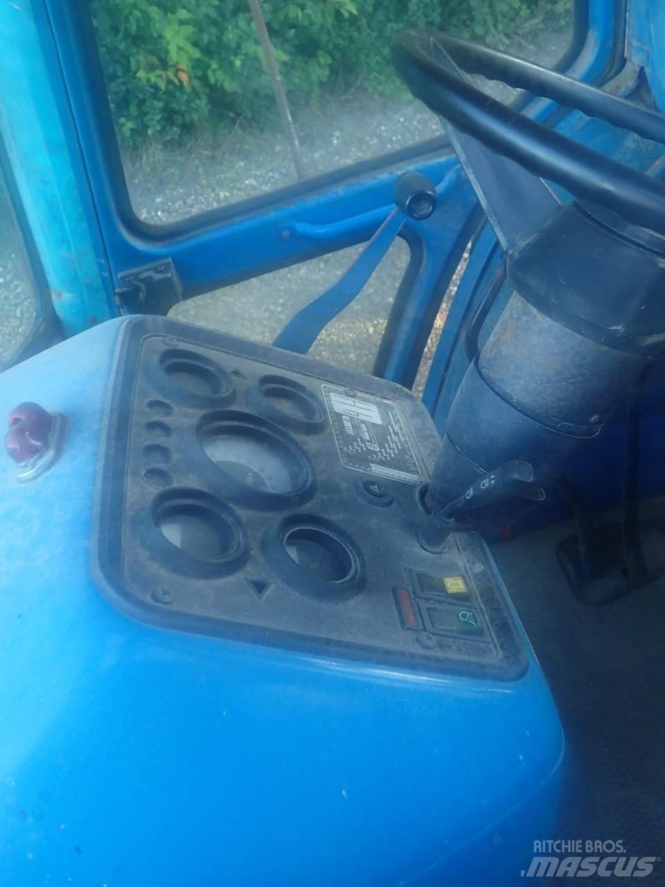Ford 8210 Traktori
