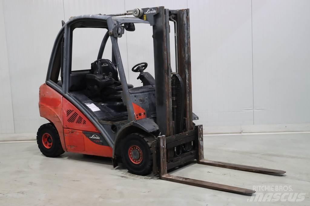 Linde H25D-02 Dizelski viljuškari