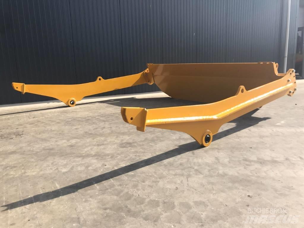 Bell B30E Tailgates