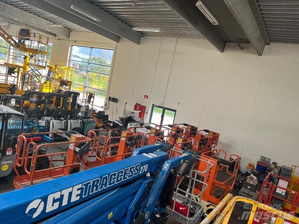 JLG 1230 ES Makazaste platforme