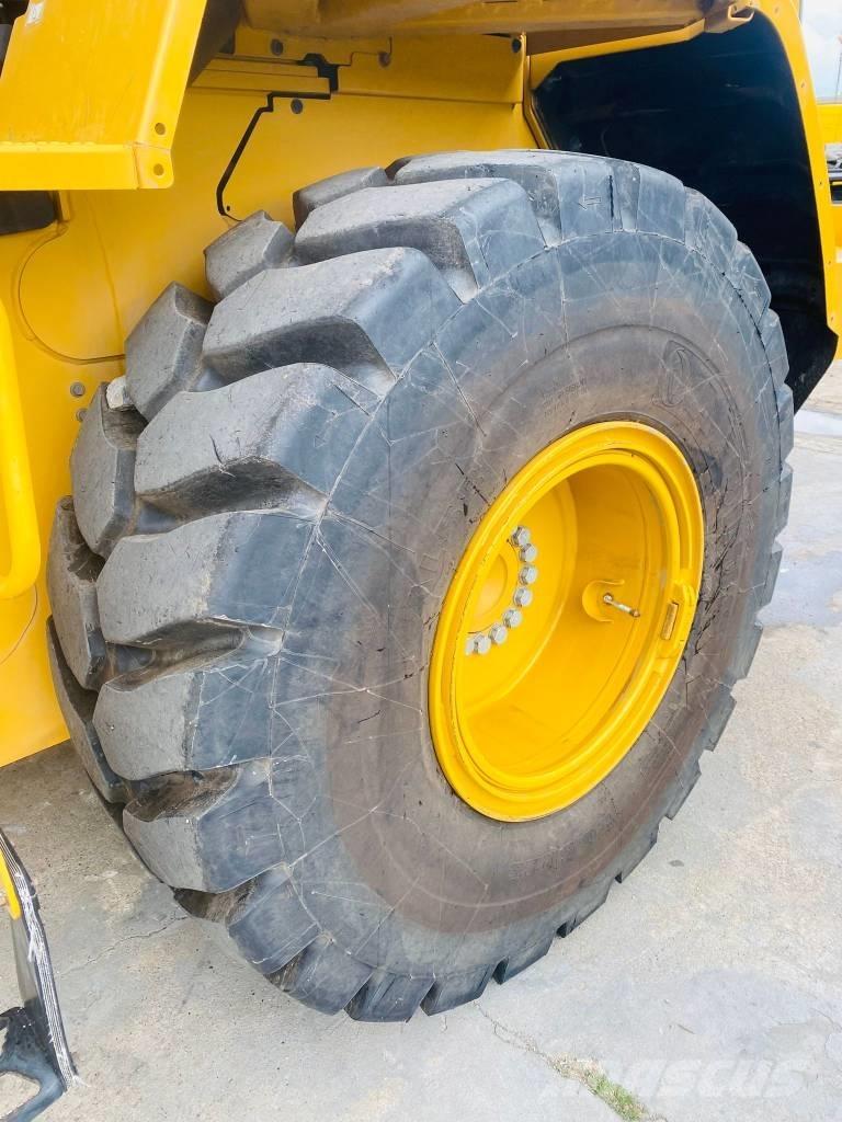 CAT 926m Utovarivači na točkove