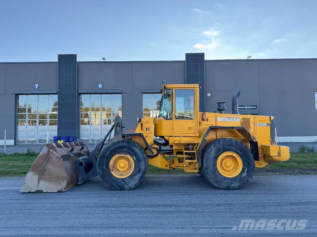 Volvo L 120 D Utovarivači na točkove