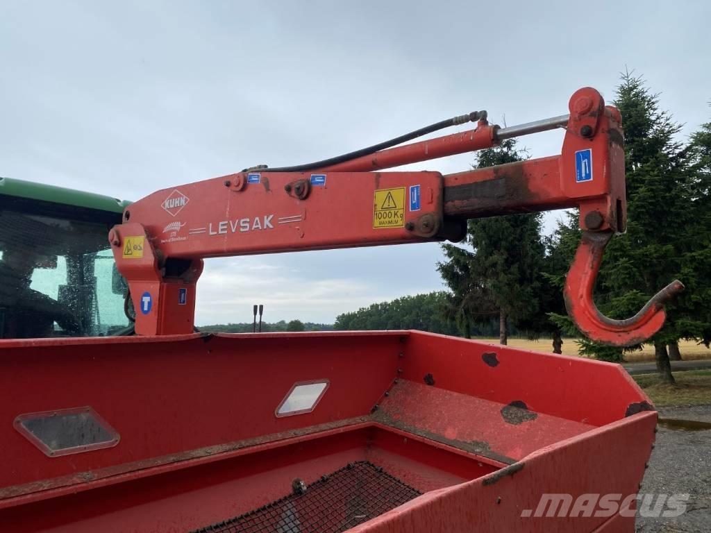 Kuhn M863 Rasturači mineralnog đubriva