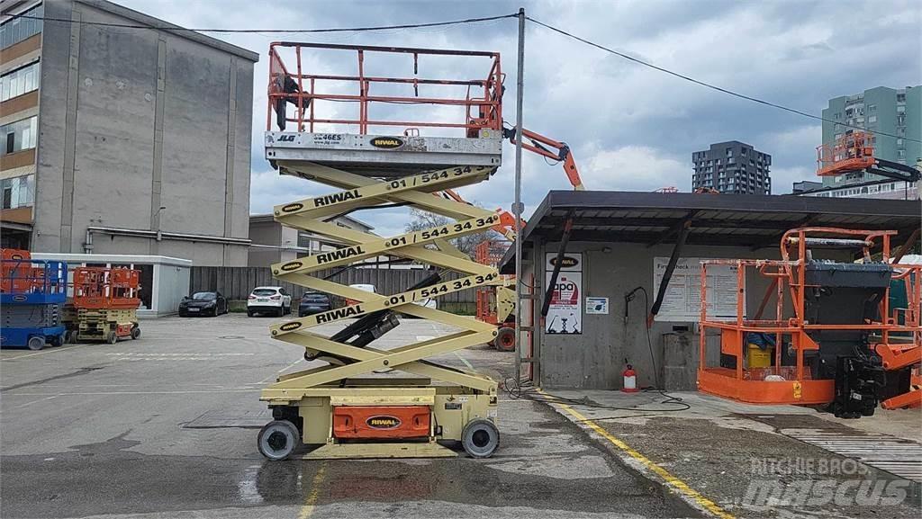 JLG 3246ES Makazaste platforme