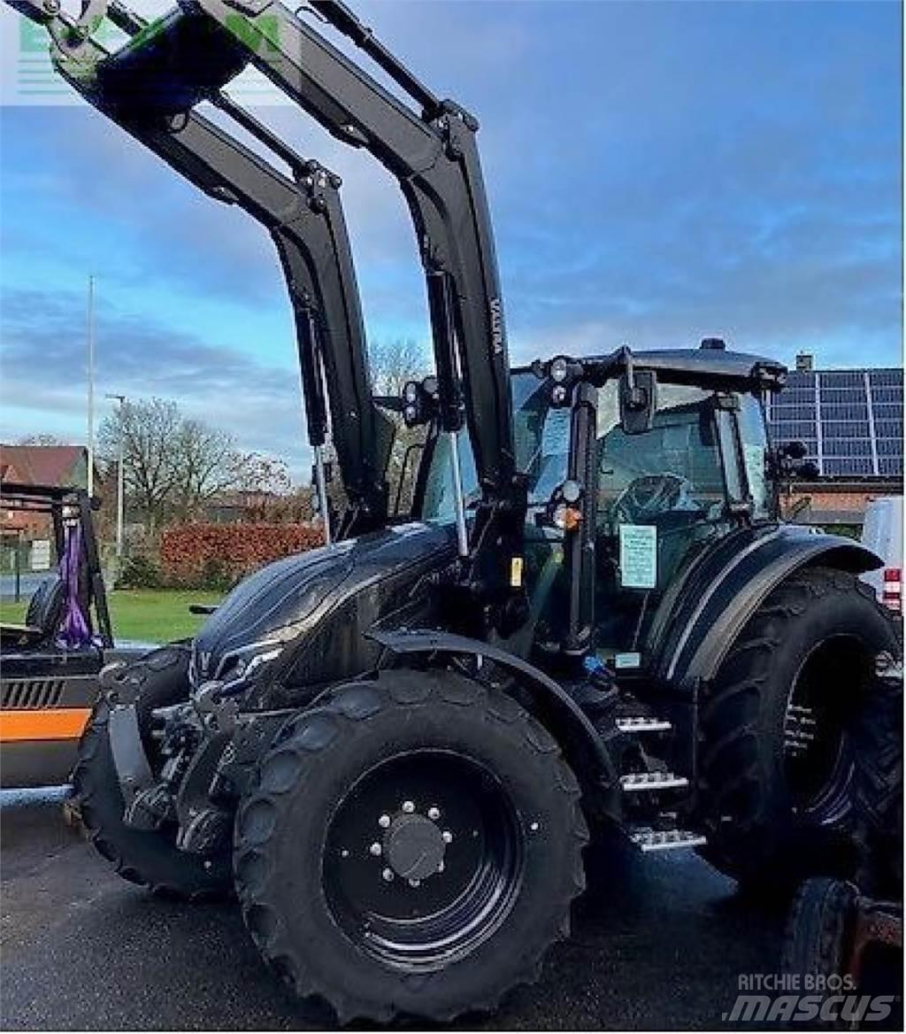 Valtra g135a Traktori