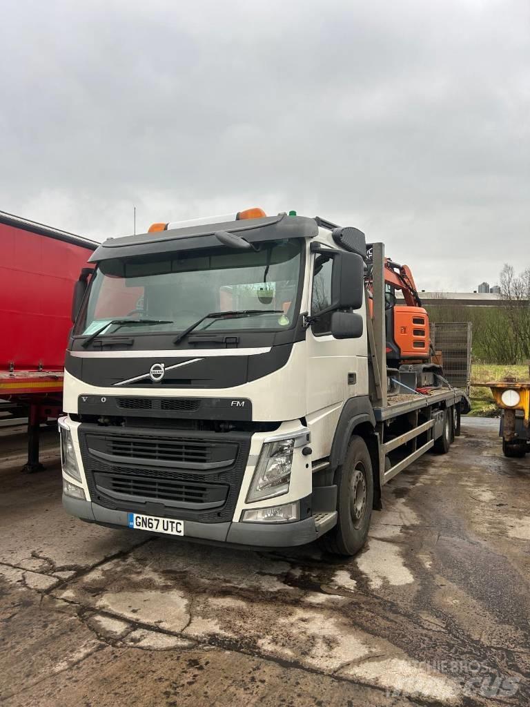 Volvo FM 11 330 Kamioni sa ravan platformom / vitlom