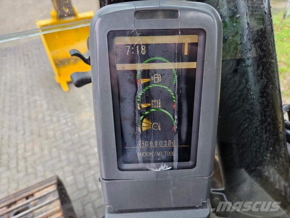 CAT 323DL Bageri guseničari